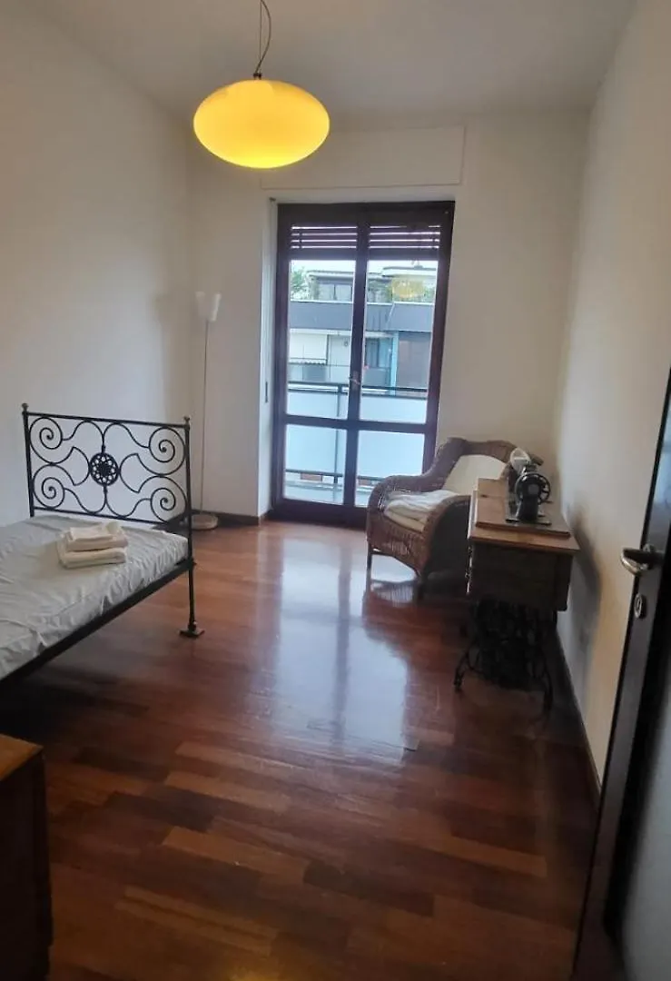 Bed & Breakfast Ginger Home Brugherio Italia